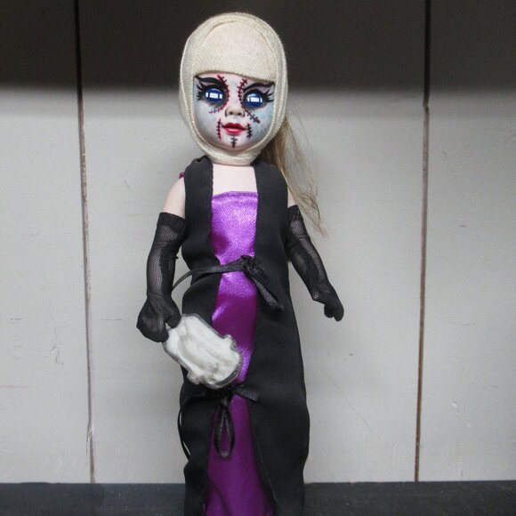 Mezco Living Dead Dolls 7 Deadly Sins- Vanity - Picture 9 of 10